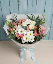 Букет цветов из:  Розы, Лизиантусы и Хризантемы в Клявлино