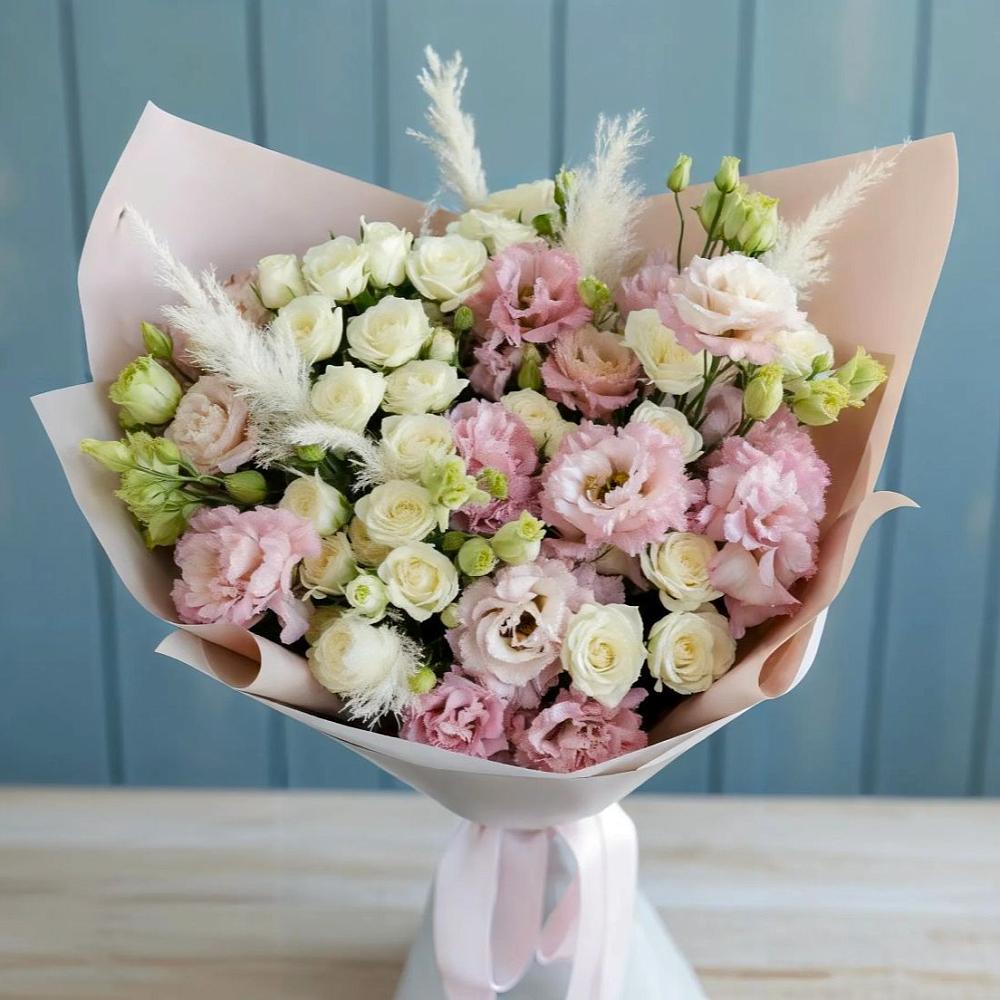 Букет цветов из: Альстромерии и Розы в Клявлино