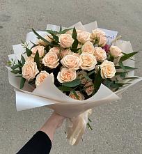 Букет Кремовые розы Латте в Клявлино