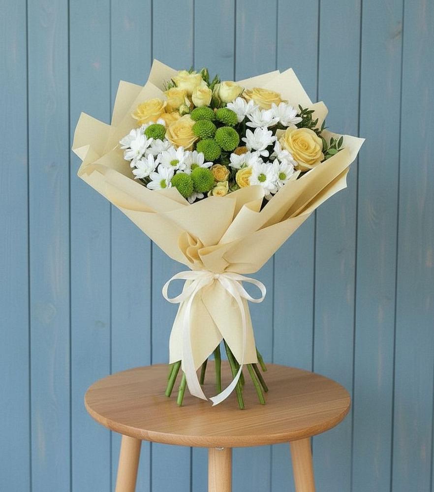 Букет цветов из: Хризантемы и Розы в Клявлино