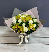 Букет цветов из:  Орхидеи и Розы #REPLACE_PRED# Клявлино