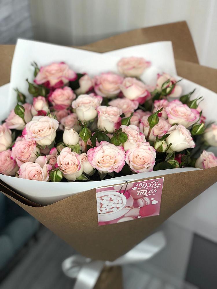 Букет цветов из: Розы в Клявлино