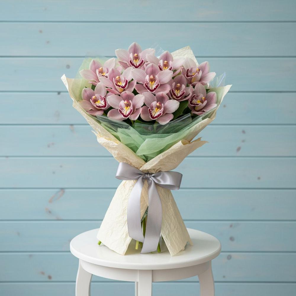 Букет цветов из: Орхидеи и Розы в Клявлино