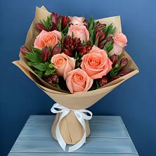 Букет цветов из:  Розы и Альстромерии в Клявлино