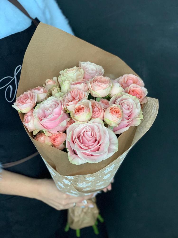 Букет цветов из: Хризантемы и Розы в Клявлино