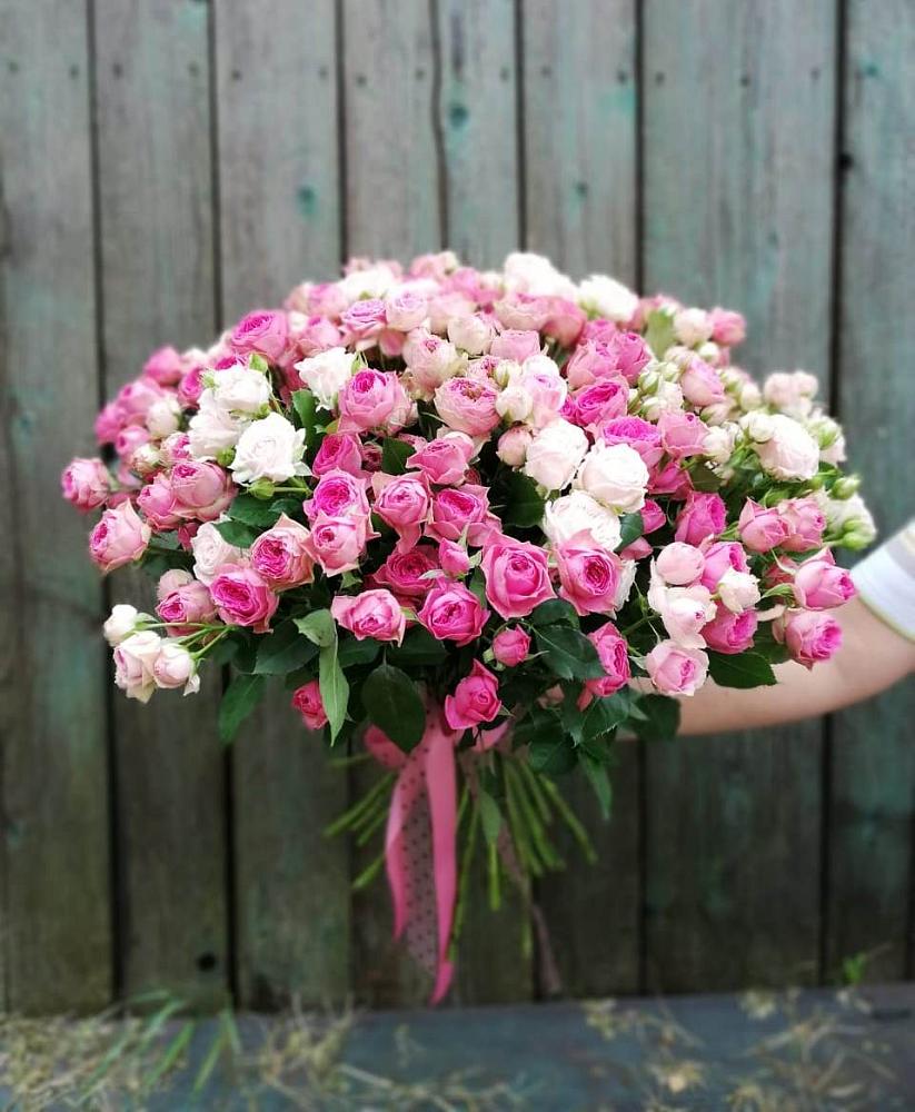 Букет Розовые кустовые розы Натали и Лав Лидия в Клявлино