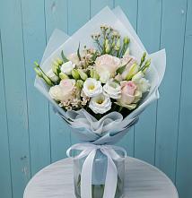 Букет цветов из:  Розы и Лизиантусы #REPLACE_PRED# Клявлино