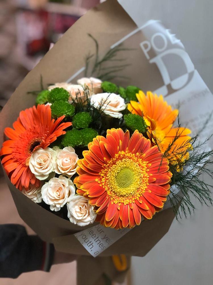 Букет цветов из: Герберы, Хризантемы и Розы в Клявлино